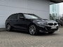BMW 3-Serie Touring 330e xDrive Touring | Facelift LCI | SOH 99% | ACC | LED | Trekhaak | 360 Camera | HUD | Innovation |