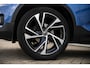 Volvo XC40 1.5 T3 R-Design | Panorama dak | Trekhaak | Harman & Kardon | Stoelverwarming | 20" | Climate control | Achteruitrijcamera |