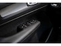 Volvo XC40 1.5 T3 R-Design | Panorama dak | Trekhaak | Harman & Kardon | Stoelverwarming | 20" | Climate control | Achteruitrijcamera |