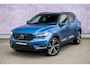 Volvo XC40 1.5 T3 R-Design | Panoramadak | Trekhaak | Harman Kardon Audio | Achteruitrijcamera | Lichtmetalen Velgen 20 inch | Navigatie | Apple Carplay | Android Auto | Stoelverwarming