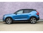 Volvo XC40 1.5 T3 R-Design | Panoramadak | Trekhaak | Harman Kardon Audio | Achteruitrijcamera | Lichtmetalen Velgen 20 inch | Navigatie | Apple Carplay | Android Auto | Stoelverwarming