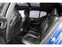 Volvo XC40 1.5 T3 R-Design | Panorama dak | Trekhaak | Harman & Kardon | Stoelverwarming | 20" | Climate control | Achteruitrijcamera |