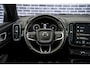 Volvo XC40 1.5 T3 R-Design | Panorama dak | Trekhaak | Harman & Kardon | Stoelverwarming | 20" | Climate control | Achteruitrijcamera |