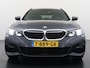 BMW 3-Serie Touring 320i Executive M Sport PANORAMADAK | ADAPTIVE CRUISE | BMW DEALER ONDERHOUDEN | GROOT ONDERHOUD GEHAD | RIJKLAAR | ELEKTRISCHE ACHTERKLEP | CAMERA | STOELVERWARMING | 12 MND BOVAG GARANTIE | APPLE CARPLAY