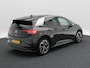 Volkswagen ID.3 First Plus 58 kWh Stoel/Stuur Verwarming | Camera | Adaptive Cruise | CarPlay | Matrix LED | 19 Inch | 97.213 Km !!