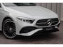 Mercedes-Benz A-klasse 250e AMG | 218PK | Sfeerverlichting | Widescreen | Stuurverwarming | ACC+ | Standkachel | Camera | 2025.