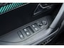 Peugeot e-2008 EV Allure Pack 50 kWh | Navigatie | Apple Carplay | Stoelverw. | Camera | Climate & Cruise Control | Keyless Entry&Start