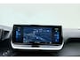 Peugeot e-2008 EV Allure Pack 50 kWh | Navigatie | Apple Carplay | Stoelverw. | Camera | Climate & Cruise Control | Keyless Entry&Start