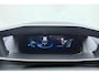 Peugeot e-2008 EV Allure Pack 50 kWh | Navigatie | Apple Carplay | Stoelverw. | Camera | Climate & Cruise Control | Keyless Entry&Start