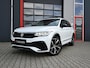 Volkswagen Tiguan 1.4 TSI eHybrid R-Line Business+ 245PK | Pano | Matrix IQ Led | Trekhaak | 360 | Head-Up | ACC | Alcantara | Stoel & Stuurwielverwarming | 20'' | Keyless | Ambient | Digitaal Dash | Carplay / Android Auto | Nav | Flippers