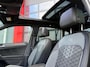 Volkswagen Tiguan 1.4 TSI eHybrid R-Line Business+ 245PK | Pano | Matrix IQ Led | Trekhaak | 360 | Head-Up | ACC | Alcantara | Stoel & Stuurwielverwarming | 20'' | Keyless | Ambient | Digitaal Dash | Carplay / Android Auto | Nav | Flippers