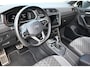 Volkswagen Tiguan 1.4 TSI eHybrid R-Line Business+ 245PK | Pano | Matrix IQ Led | Trekhaak | 360 | Head-Up | ACC | Alcantara | Stoel & Stuurwielverwarming | 20'' | Keyless | Ambient | Digitaal Dash | Carplay / Android Auto | Nav | Flippers