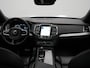 Volvo XC90 T8 Recharge AWD Ultimate Dark LONG RANGE 7 Persoons PHEV 455pk Dealer O.H. | Trekhaak Af Fabriek | Panodak | Head Up | Adaptive Cruise | Harman / Kardon | Lederen Sportstoelen Memory & Verwarmd | 360 Camera | Keyless | Blis | Stuur Verwarmd | 22"L.M | Plug In Hybrid |