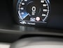 Volvo XC90 T8 Recharge AWD Ultimate Dark LONG RANGE 7 Persoons PHEV 455pk Dealer O.H. | Trekhaak Af Fabriek | Panodak | Head Up | Adaptive Cruise | Harman / Kardon | Lederen Sportstoelen Memory & Verwarmd | 360 Camera | Keyless | Blis | Stuur Verwarmd | 22"L.M | Plug In Hybrid |