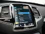 Volvo XC90 T8 Recharge AWD Ultimate Dark LONG RANGE 7 Persoons PHEV 455pk Dealer O.H. | Trekhaak Af Fabriek | Panodak | Head Up | Adaptive Cruise | Harman / Kardon | Lederen Sportstoelen Memory & Verwarmd | 360 Camera | Keyless | Blis | Stuur Verwarmd | 22"L.M | Plug In Hybrid |