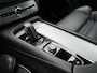 Volvo XC90 T8 Recharge AWD Ultimate Dark LONG RANGE 7 Persoons PHEV 455pk Dealer O.H. | Trekhaak Af Fabriek | Panodak | Head Up | Adaptive Cruise | Harman / Kardon | Lederen Sportstoelen Memory & Verwarmd | 360 Camera | Keyless | Blis | Stuur Verwarmd | 22"L.M | Plug In Hybrid |