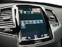 Volvo XC90 T8 Recharge AWD Ultimate Dark LONG RANGE 7 Persoons PHEV 455pk Dealer O.H. | Trekhaak Af Fabriek | Panodak | Head Up | Adaptive Cruise | Harman / Kardon | Lederen Sportstoelen Memory & Verwarmd | 360 Camera | Keyless | Blis | Stuur Verwarmd | 22"L.M | Plug In Hybrid |