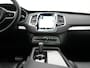 Volvo XC90 T8 Recharge AWD Ultimate Dark LONG RANGE 7 Persoons PHEV 455pk Dealer O.H. | Trekhaak Af Fabriek | Panodak | Head Up | Adaptive Cruise | Harman / Kardon | Lederen Sportstoelen Memory & Verwarmd | 360 Camera | Keyless | Blis | Stuur Verwarmd | 22"L.M | Plug In Hybrid |