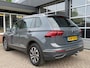 Volkswagen Tiguan 1.4 TSI 245pk eHybrid ACTIVE / Pano / Trekhaak wegklap. / IQ Light / Camera Etc / BOVAG garantie