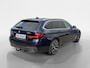 BMW 5-Serie Touring 530e Business Edition Plus | M Pakket | Panoramadak | Laser led | Elektr. voorstoelen | Afneembare Trekhaak | Lederen bekleding | 12 maanden garantie |