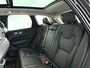 Volvo XC60 T8 Plug-in hybrid AWD Plus Bright | Panoramadak | 360° camera | Harman Kardon | Stoel- en stuurverwarming | Trekhaak