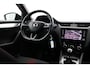 Skoda Octavia Combi 1.5 TSI Greentech Sport Business | Panoramadak | Trekhaak | Navigatie | 18 inch | Cruise Control | Clima | Parkeersensoren achter | Apple Carplay / Android Auto