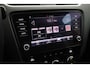 Skoda Octavia Combi 1.5 TSI Greentech Sport Business | Panoramadak | Trekhaak | Navigatie | 18 inch | Cruise Control | Clima | Parkeersensoren achter | Apple Carplay / Android Auto