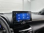 Toyota Yaris Cross 1.5 Hybrid Adventure AWD | JBL | Head-up display | Panoramadak | Dodehoek detectie | Parkeersensoren voor+achter | Elektrische Achterklep | Draadloze telefoonlader