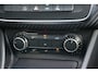 Mercedes-Benz A-klasse 180 Ambition AMG Automaat | Panoramadak | Parkeersensoren | Sportstoelen