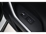 Toyota RAV4 2.5 Plug-in Hybrid AWD Bi-Tone Plus | Navigatie | Apple Carplay / Android Auto | 360 camera | Leder | Stoelverwarming/-ventilatie | JBL | Head-up display | Stuurwiel verwarmd | Verwarmbare voorruit | Digitale binnenspiegel | 19 inch