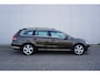 Volkswagen Passat Variant 1.4 TSI Highline BlueMotion AUTOMAAT - Climate / Navi / Cruise / Parkeers. / Stoelverw. / Lm velgen