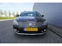 Volkswagen Passat Variant 1.4 TSI Highline BlueMotion AUTOMAAT - Climate / Navi / Cruise / Parkeers. / Stoelverw. / Lm velgen