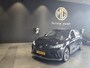 MG MG4 Luxury Long Range 64 kWh | Licht interieur | Stoel + stuur verwarming | 360 camera | 1e eigenaar | Carplay
