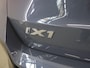 BMW iX1 eDrive20 67 kWh | M-Pakket | SOH 98% | Harman/Kardon | Ele. verstelbare stoelen + Geheugen | Panoramdak | Sportstoelen | Curved Display | 360 Camera | Trekhaak | HUD |