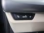 BMW iX1 eDrive20 67 kWh | M-Pakket | SOH 98% | Harman/Kardon | Ele. verstelbare stoelen + Geheugen | Panoramdak | Sportstoelen | Curved Display | 360 Camera | Trekhaak | HUD |