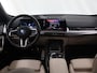 BMW iX1 eDrive20 67 kWh | M-Pakket | SOH 98% | Harman/Kardon | Ele. verstelbare stoelen + Geheugen | Panoramdak | Sportstoelen | Curved Display | 360 Camera | Trekhaak | HUD |