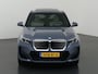 BMW iX1 eDrive20 67 kWh | M-Pakket | SOH 98% | Harman/Kardon | Ele. verstelbare stoelen + Geheugen | Panoramdak | Sportstoelen | Curved Display | 360 Camera | Trekhaak | HUD |