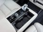 Volvo XC90 2.0 T8 Plug-in hybrid AWD Ultra Dark 455pk Luchvering / Trekhaak / Stoelventilatie
