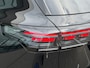 Volkswagen Tiguan 1.5 eHybrid R-Line | Black line | Head-up | 360 Camera | Trekhaak | Dode hoek | IQ light | Elek. klep | Rijklaar incl. garantie
