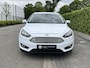 Ford Focus Wagon 1.0 Titanium * Navi * Nieuwe Distr. * Garantie
