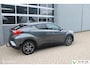 Toyota C-HR / C-HR+ 1.8 Hybrid Dynamic | NL Auto Boekjes | Trekhaak | Parkeersensoren | JBL Soundsysteem.
