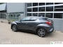 Toyota C-HR / C-HR+ 1.8 Hybrid Dynamic | NL Auto Boekjes | Trekhaak | Parkeersensoren | JBL Soundsysteem.