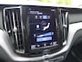 Volvo XC60 Recharge T8 AWD R-Design |360 camera| Trekhaak| B&W Audio| Head-up|