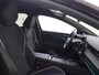Volkswagen ID.7 Tourer Pro Limited Edition | Achterbank in ongelijke delen neerklapbaar incl. middenarmsteun en doorlaadmogelijkheid | Afstandscontrolesysteem (Front Assist), met voetgangers- en fietsersherkenning | Airconditioning automatisch, 2-zone (Climatronic)