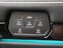 Volkswagen ID.7 Tourer Pro Limited Edition | Achterbank in ongelijke delen neerklapbaar incl. middenarmsteun en doorlaadmogelijkheid | Afstandscontrolesysteem (Front Assist), met voetgangers- en fietsersherkenning | Airconditioning automatisch, 2-zone (Climatronic)