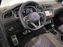 Volkswagen Tiguan 1.4 TSI eHybrid R-Line Business 245pk | 19'LM-velgen| Pano-dak| Camera| trekhaak afneembaar