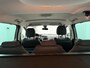 Peugeot 5008 1.6 VTi Acces 5p. Trekhaak, Buitenspiegels elektrisch verstel- en verwarmbaar, Cruise control, Hill hold functie, Elektronisch Stabiliteits Programma. Anti doorSlip Regeling. Ruime auto, heel veel kofferruimte, zuinig, Geschikt voor caravan/trekwerk, Hoge instap en veel rijcomfort.