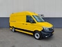 Volkswagen Crafter 35 2.0 TDI L3H3 Highline Airco Trekhaak Comfort Plus bestuurdersstoel Cruise Control Camera Pdc Bluetooth Voorruitverwarming Inbouwkasten Omvormer Signaleringsverlichting Betonplex Vloer Wandbetimmering Licht- en regensensor 3.000KG Trekgewicht 1e Eigenaar Origineel Nederlandse Bus