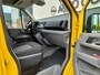 Volkswagen Crafter 35 2.0 TDI L3H3 Highline Airco Trekhaak Comfort Plus bestuurdersstoel Cruise Control Camera Pdc Bluetooth Voorruitverwarming Inbouwkasten Omvormer Signaleringsverlichting Betonplex Vloer Wandbetimmering Licht- en regensensor 3.000KG Trekgewicht 1e Eigenaar Origineel Nederlandse Bus