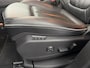 Opel Grandland X 1.2 Turbo Innovation Trekhaak, Apple Carplay/Android Auto, Cruise control, leer, elecstoelverst,  Parkeersensor voor en achter, Dodehoek detector, Rijstrooksensor met correctie Moderne en ruime SUV, Trekhaak aanwezig, Comfortabele hoge zit, Ruime kofferbak en veel binnenruimte.